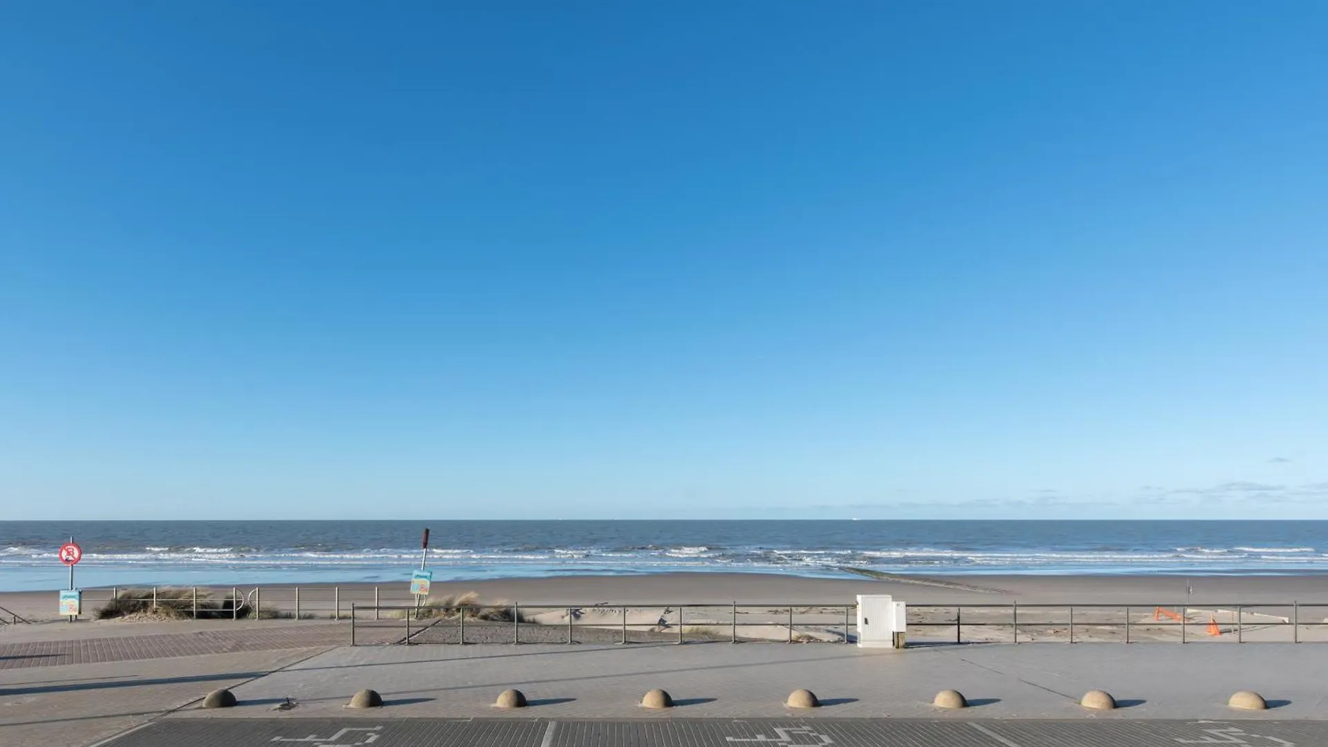 Met De Voeten In De Zee Middelkerke Appartement